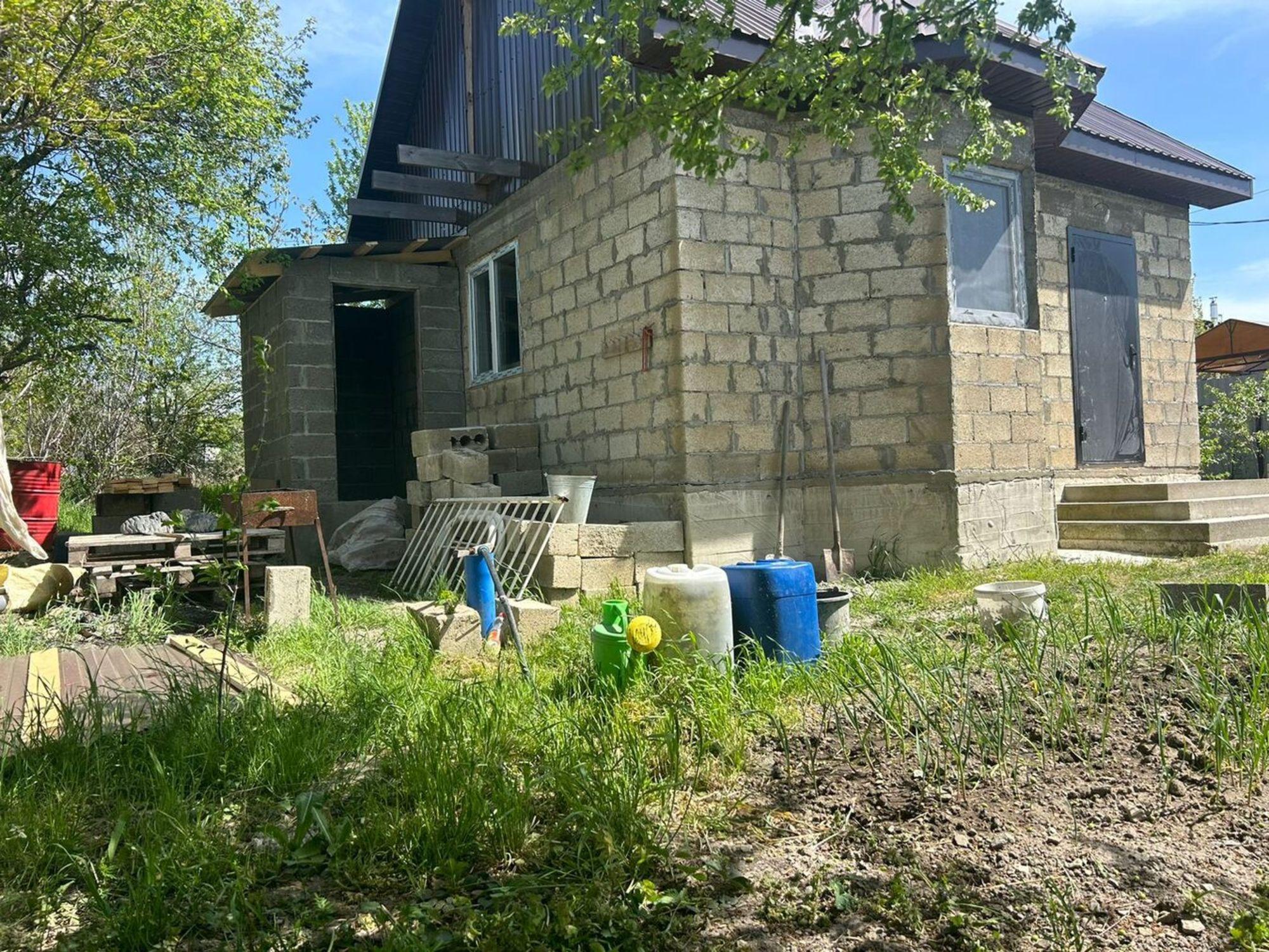Купить дачу, дом, коттедж за 3 700 000 рублей на Зелёная улица