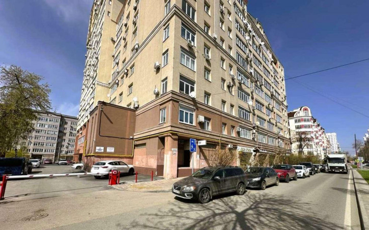 Торговое помещение Ленинская улица, 224