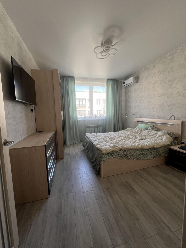 2-комн квартира улица Поликарпова, 2к13
