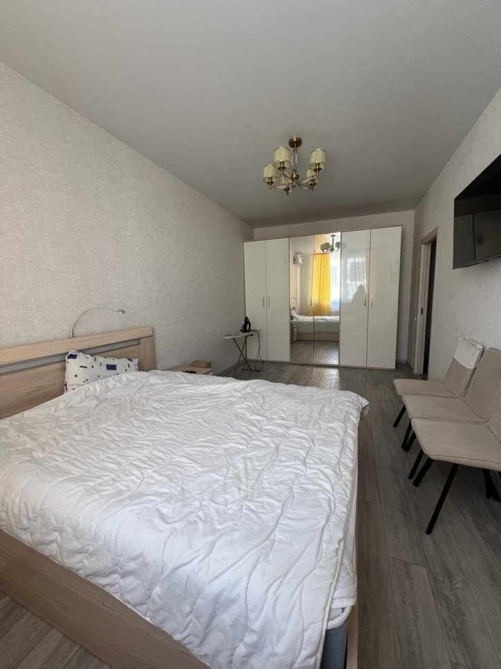 2-комн квартира улица Поликарпова, 2к13