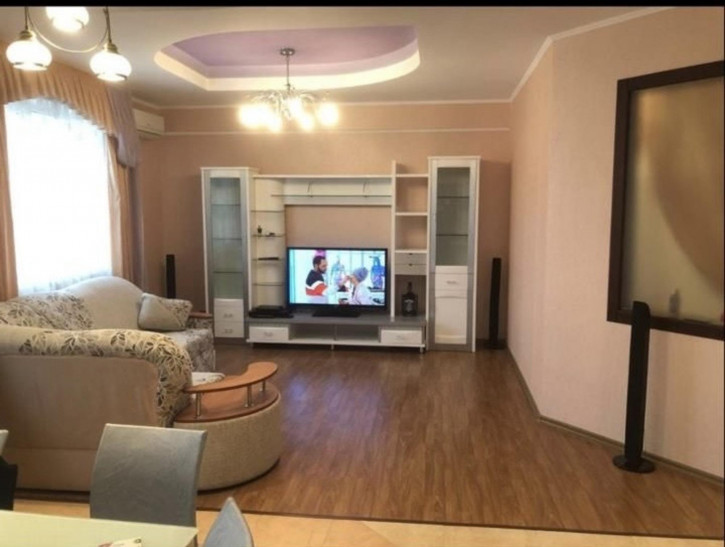2-комн квартира улица Горького, 12
