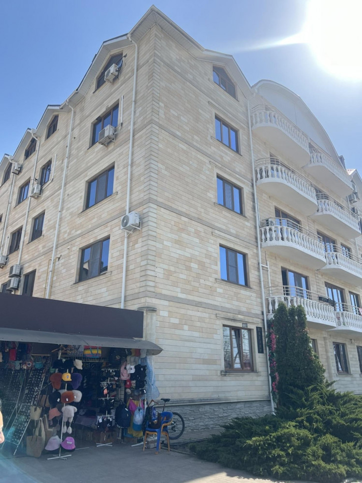 2-комн квартира улица Горького, 12