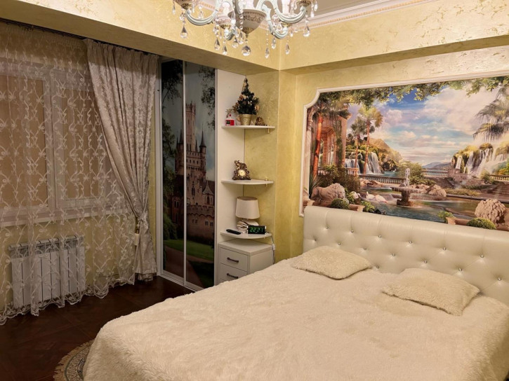 2-комн квартира улица Толстого, 111А
