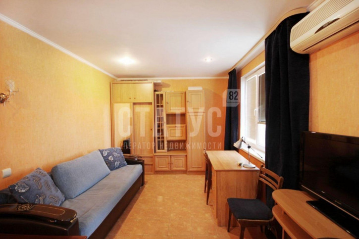 1-комн квартира Блюхера ул, 44