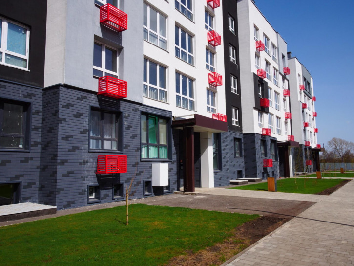 2-комн квартира в новом доме улица Ивана Спатара