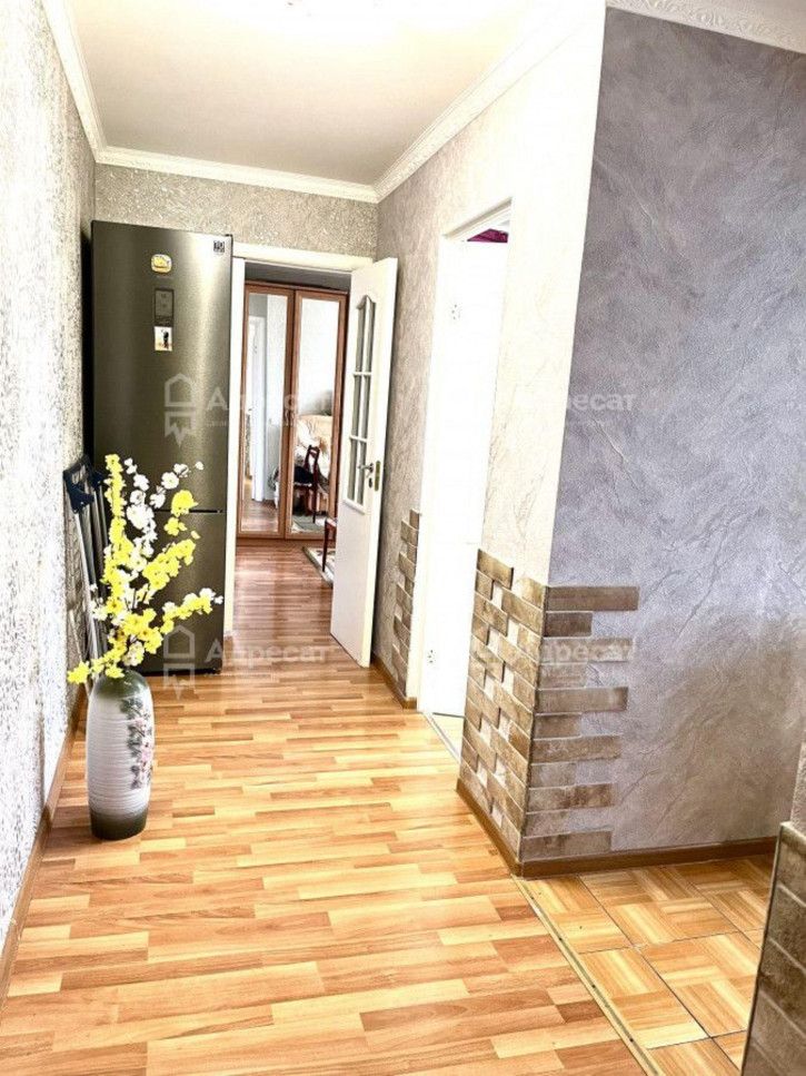 3-комн квартира пр-кт. Героев Сталинграда,  д.35