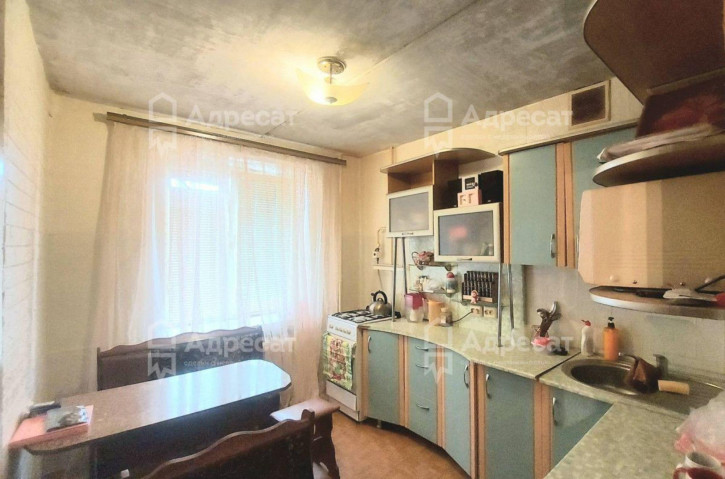 3-комн квартира пр-кт. Металлургов,  д.72