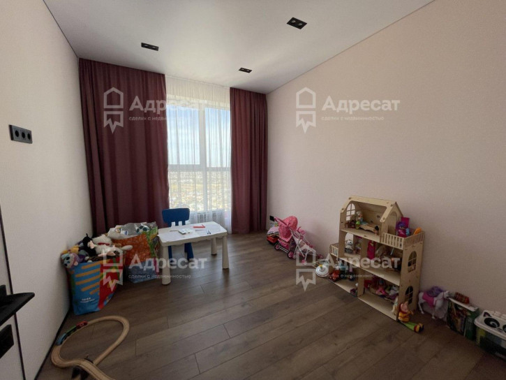 3-комн квартира ул. Малиновского,  д.16