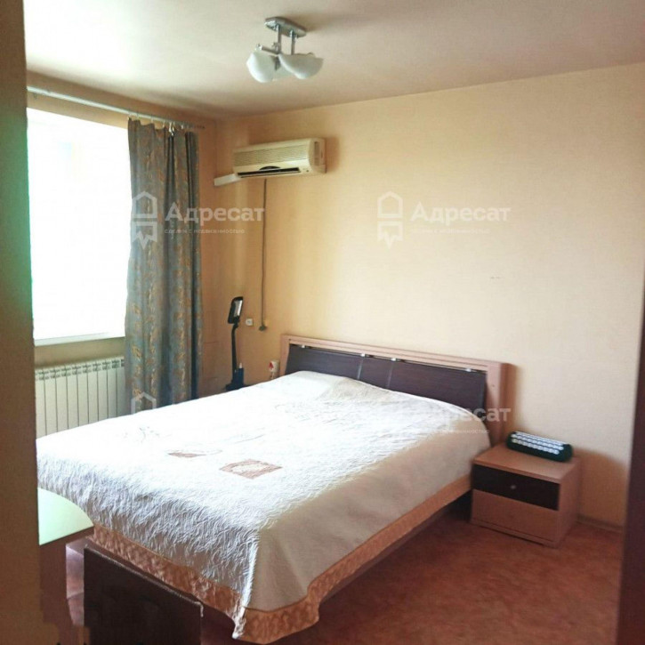 4-комн квартира пр-кт. Героев Сталинграда,  д.37