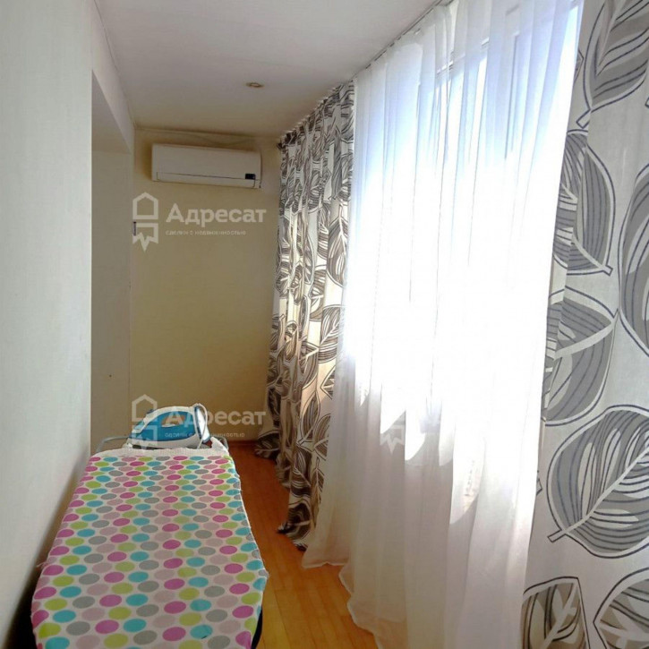 4-комн квартира пр-кт. Героев Сталинграда,  д.37