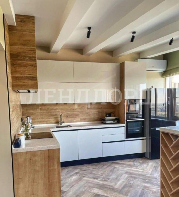 4-комн квартира Ульяновская улица, 50