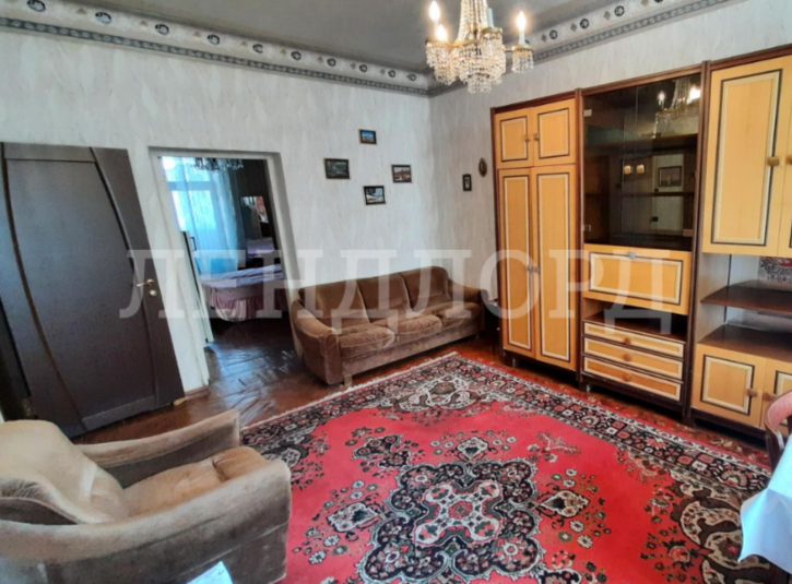 3-комн квартира улица 20-я Линия, 60