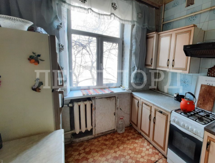 3-комн квартира улица 20-я Линия, 60