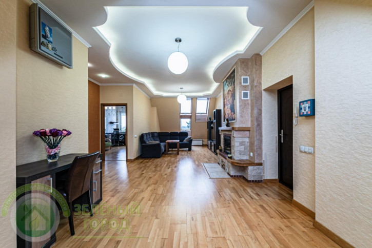 3-комн квартира Менделеева, 37А