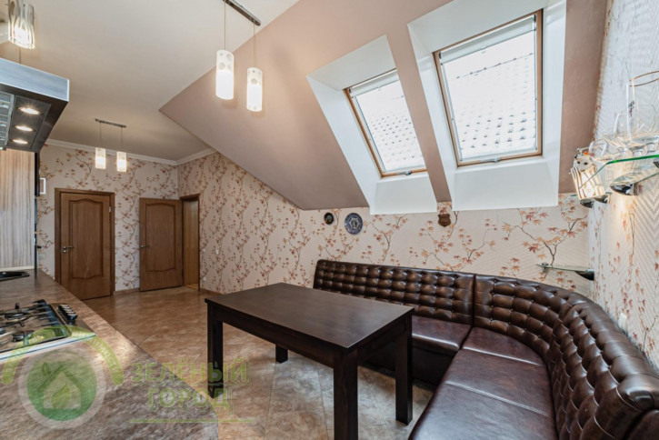 3-комн квартира Менделеева, 37А