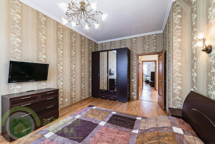 3-комн квартира Менделеева, 37А