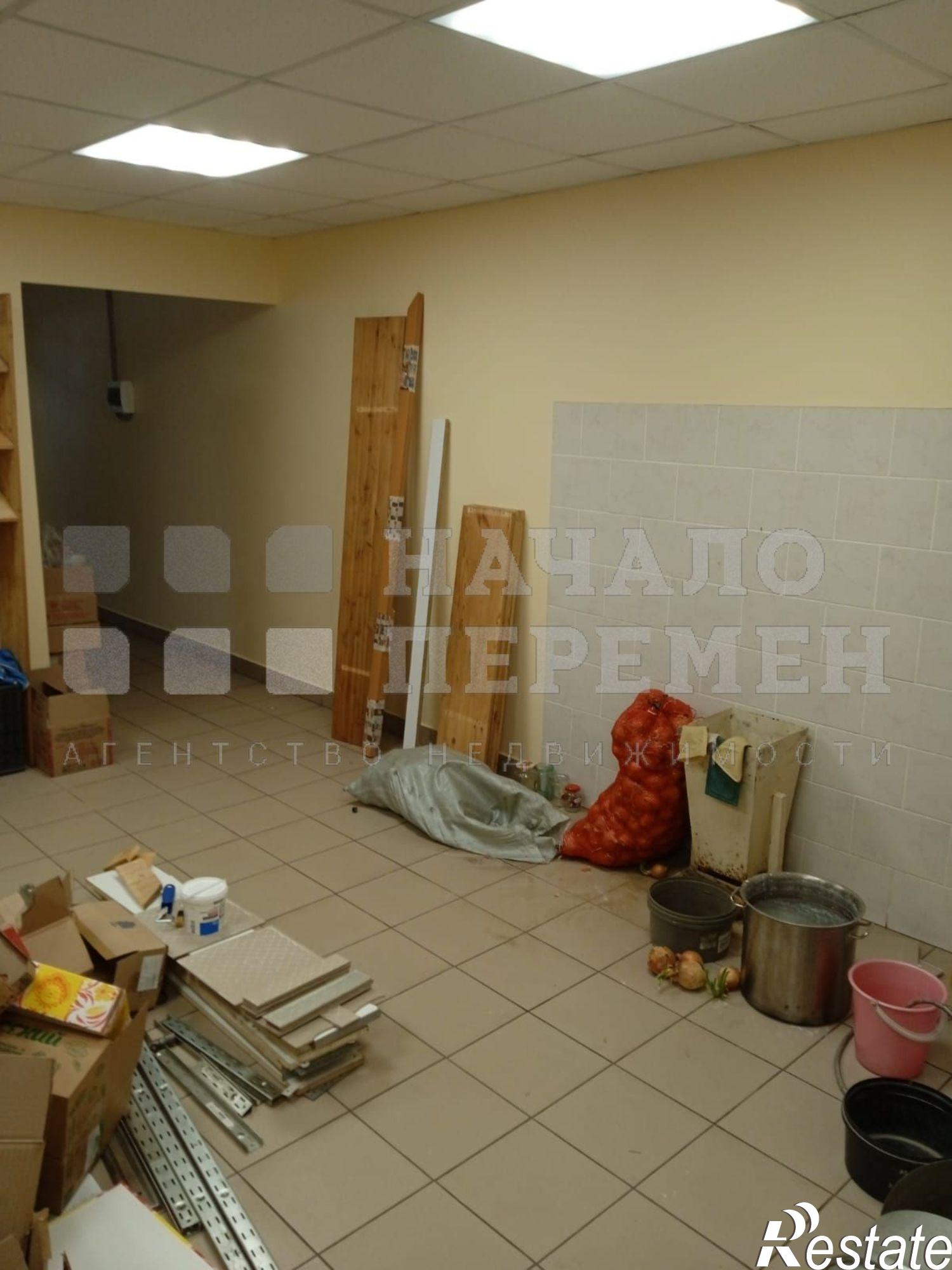 Сдать торговое помещение за 72 960 рублей на Виктора Шевелева ул, 24