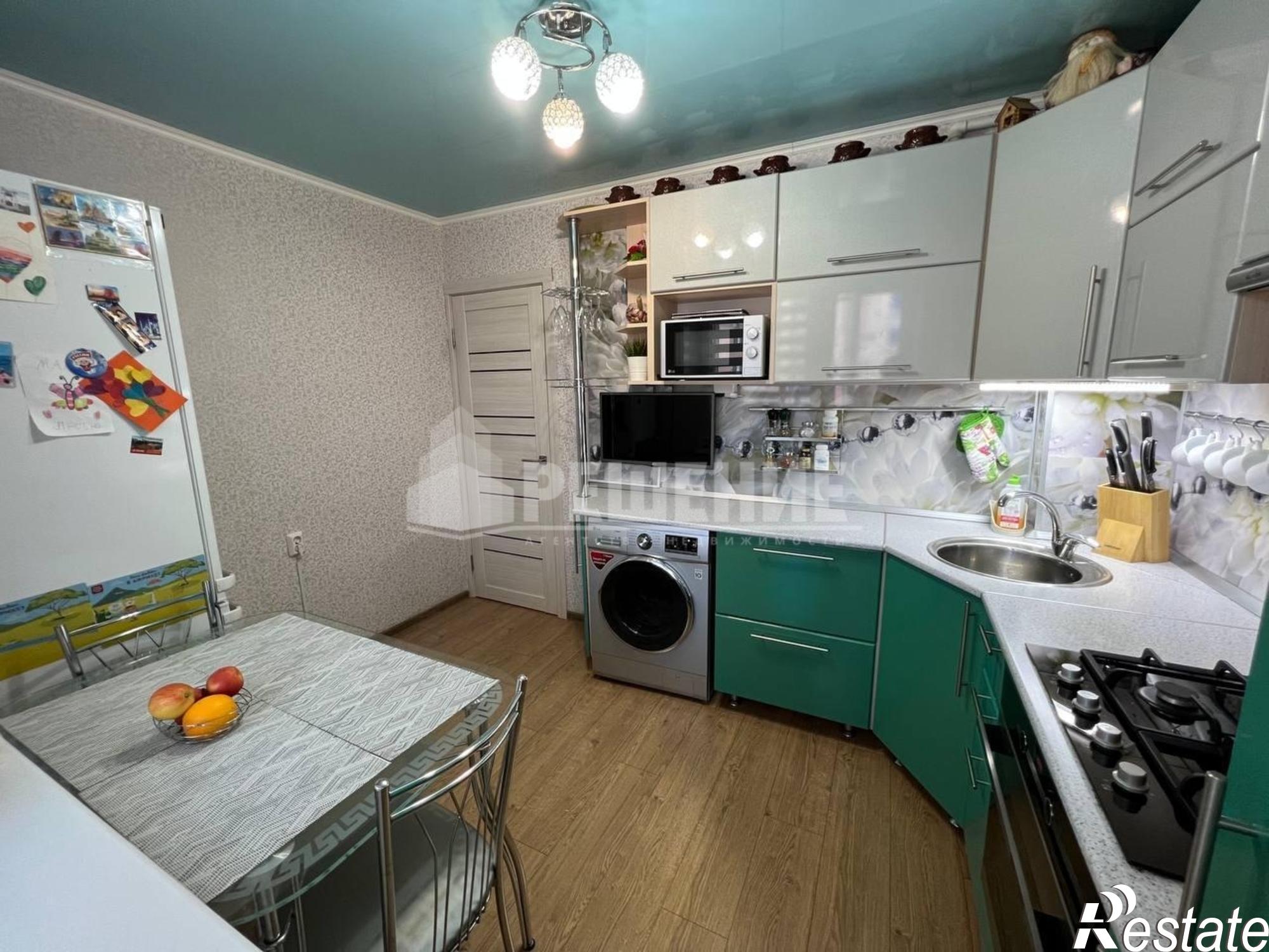 Купить квартиру за 5 300 000 рублей на Мариинский Село,Лазурная улица