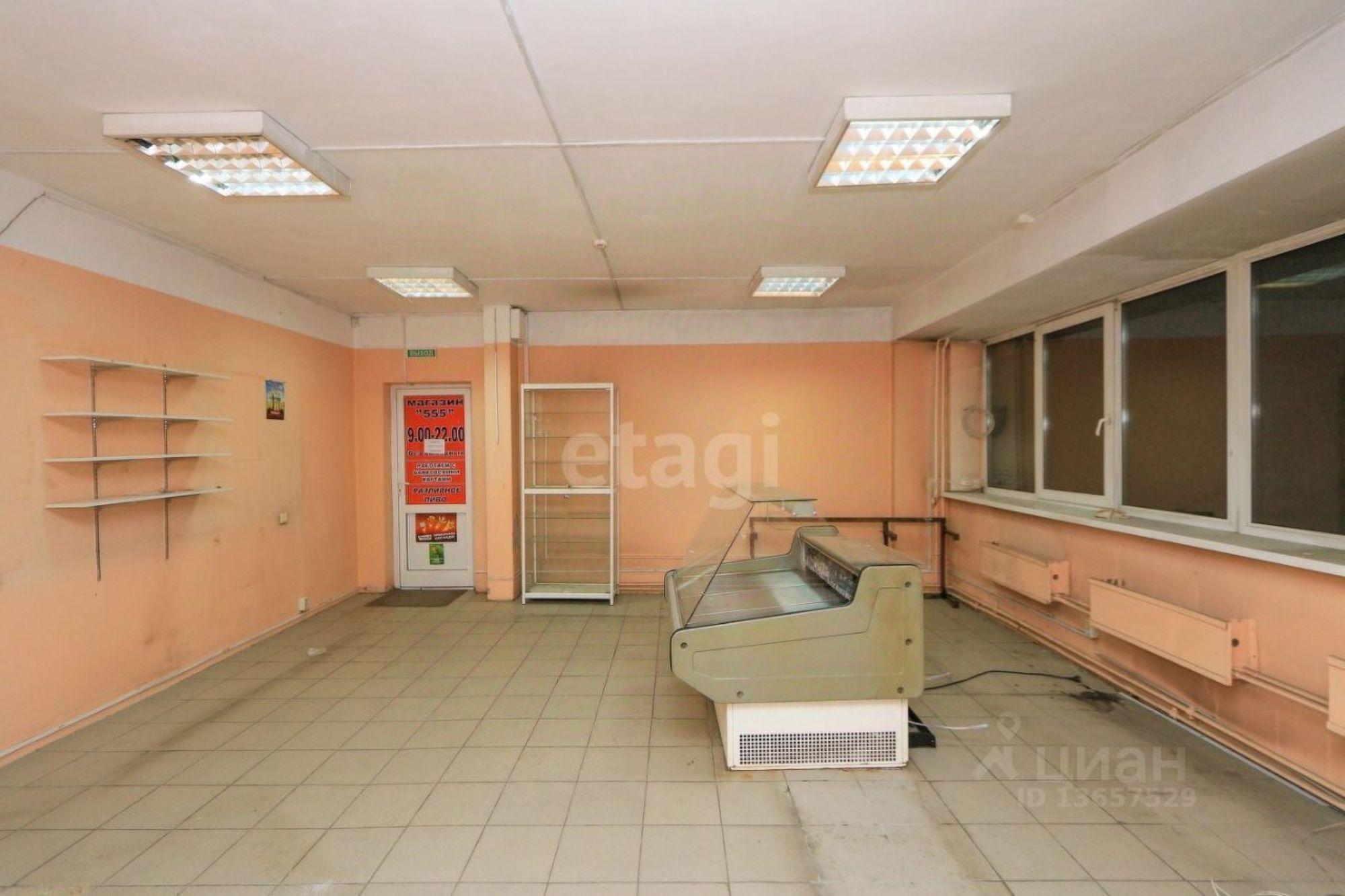 Купить торговое помещение за 4 689 840 рублей на Свердловский округ, микрорайон Радужный,121