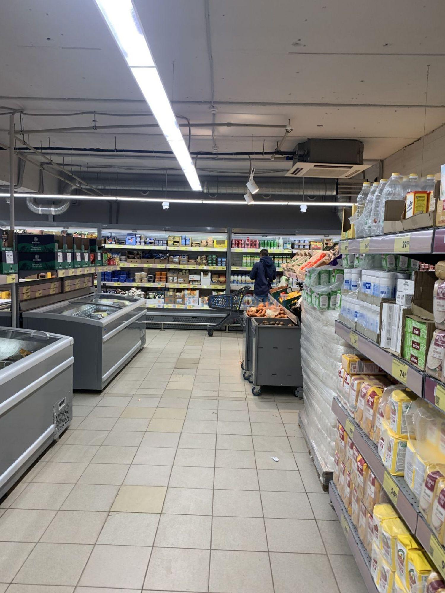 Купить торговое помещение за 29 000 000 рублей на Приокский, Цветочная ул, 2