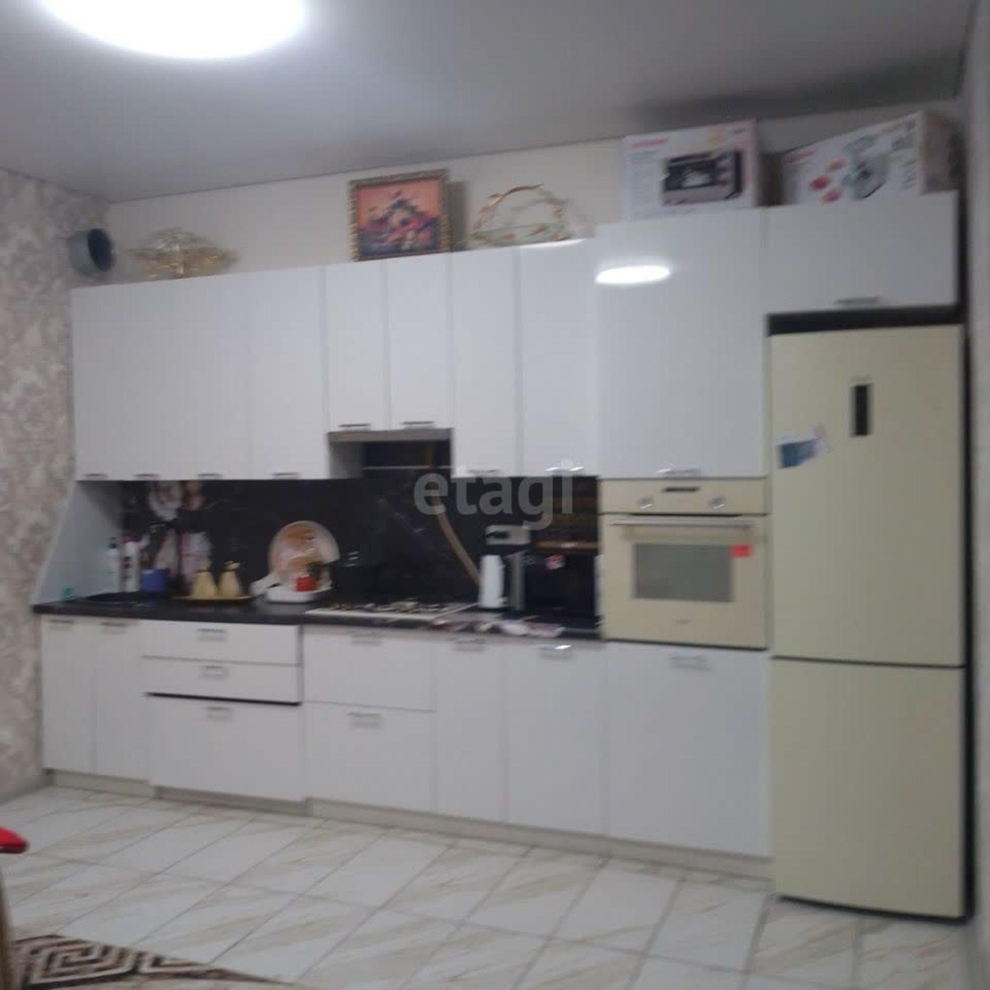 Купить дачу, дом, коттедж за 6 800 000 рублей на Комсомольская, 6