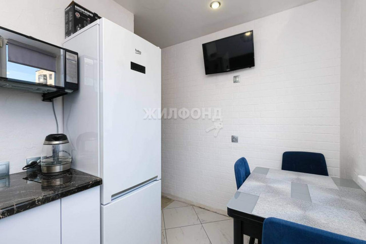 3-комн квартира Титова улица, д.39