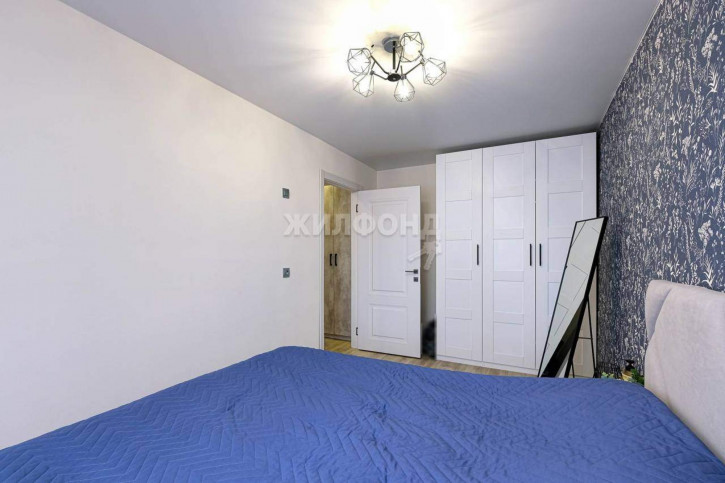 3-комн квартира Титова улица, д.39