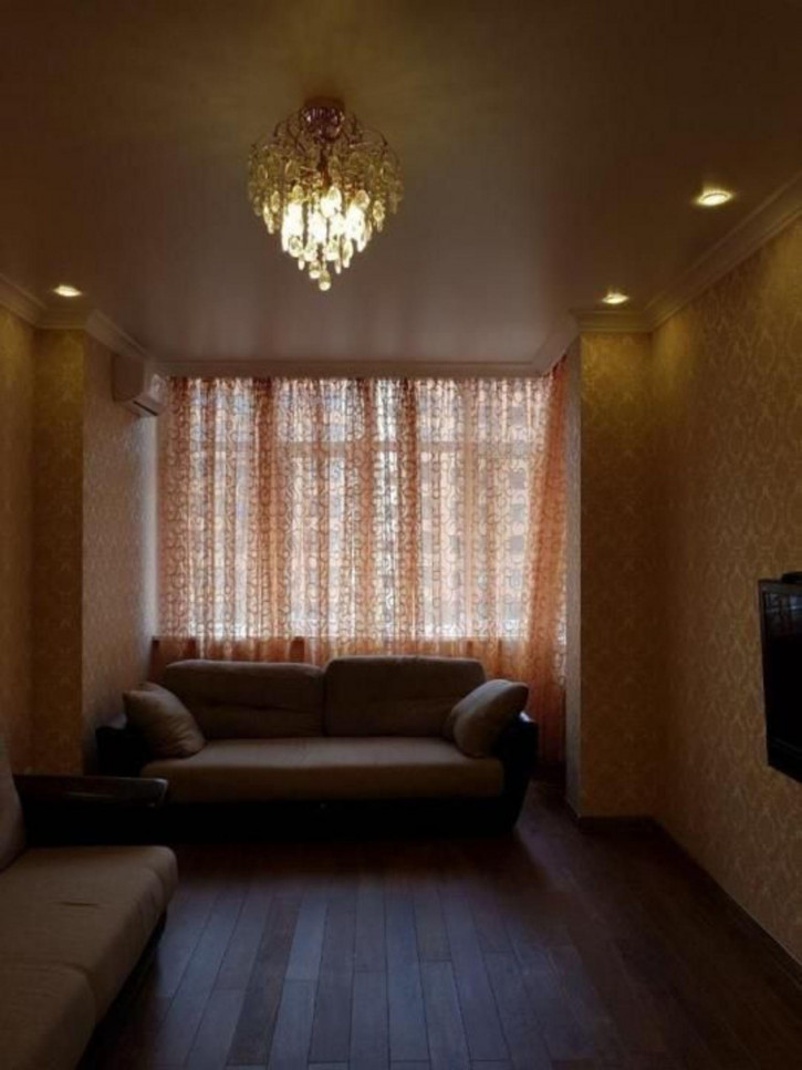2-комн квартира Спартака ул, 2