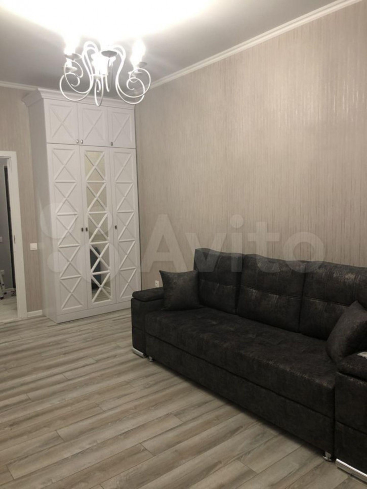 1-комн квартира Спартака ул, 2