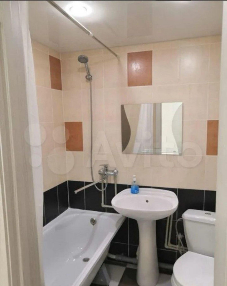 1-комн квартира Космонавтов ул, 8