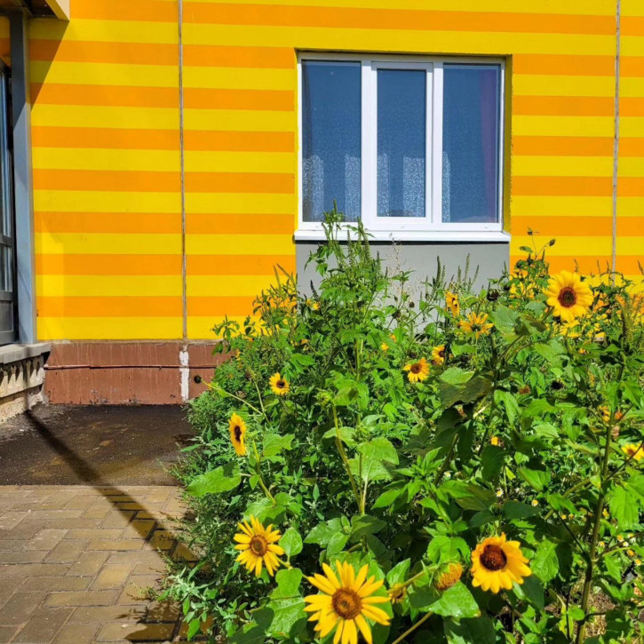 2-комн квартира улица Юркина, 10