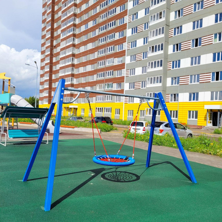 3-комн квартира улица Юркина, 10
