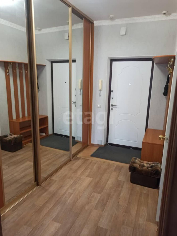 1-комн квартира Газовиков, 43