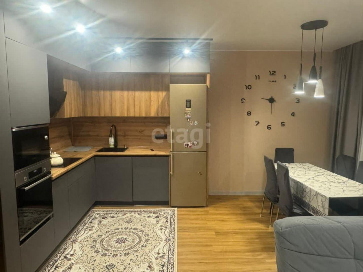 3-комн квартира Республики, 204 стр 4