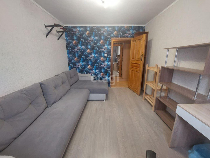 2-комн квартира Камчатская, 2