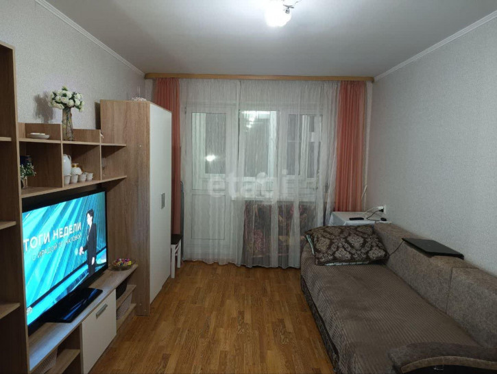 2-комн квартира Ветеранов труда, 3