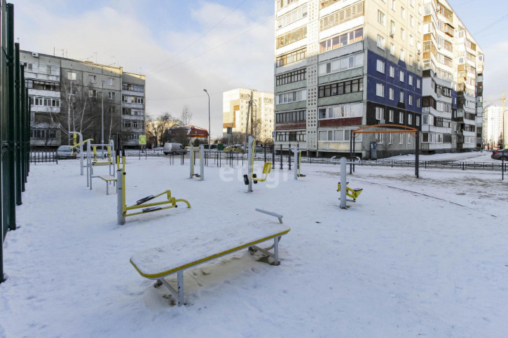 3-комн квартира Домостроителей, 14