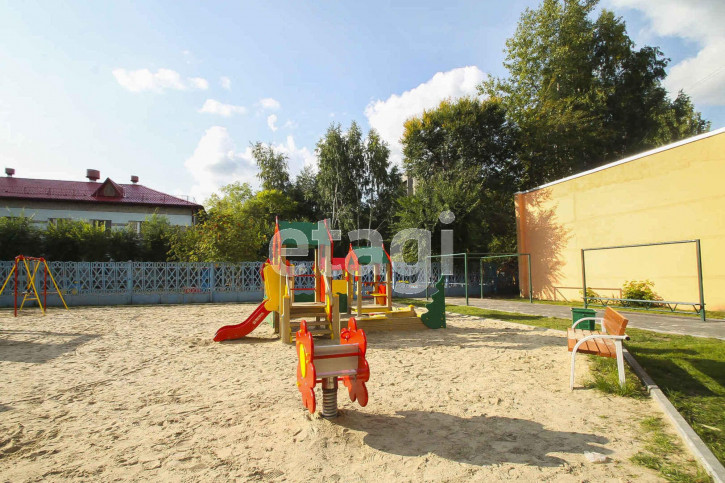 3-комн квартира Широтная, 41