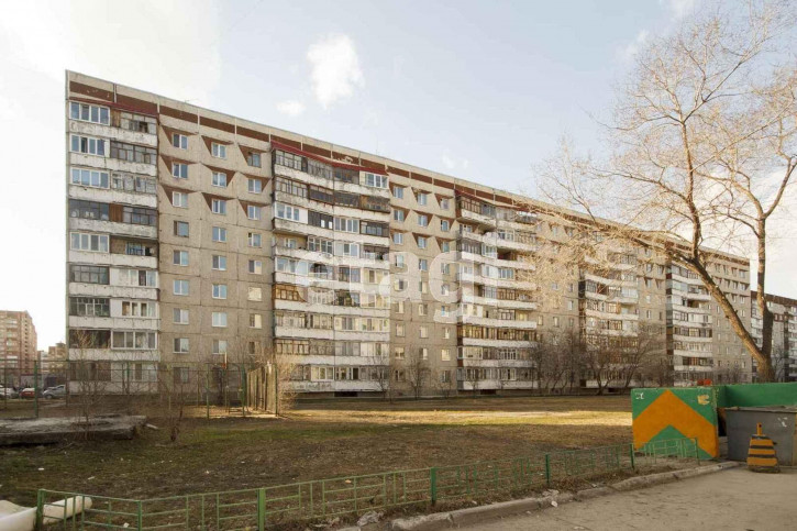 3-комн квартира Широтная, 41
