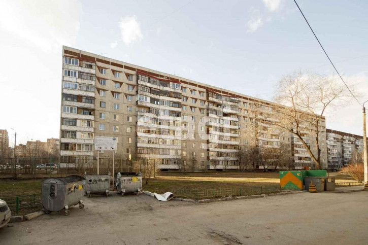 3-комн квартира Широтная, 41