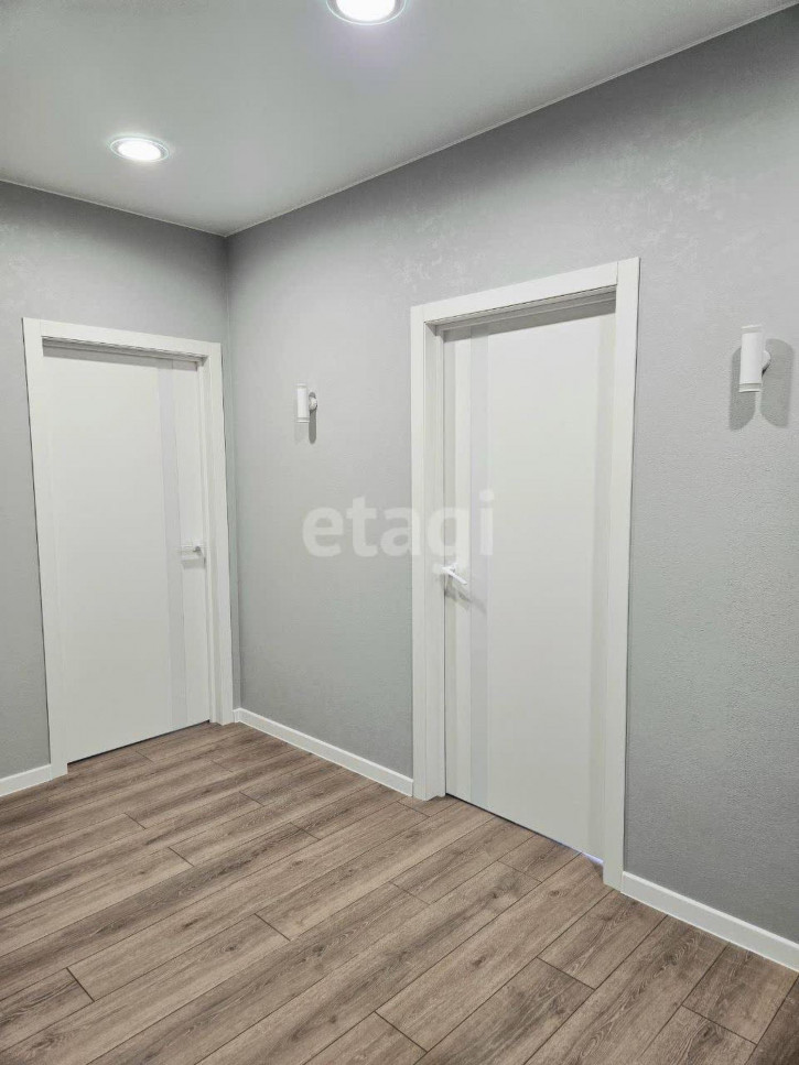 2-комн квартира Республики, 204/11
