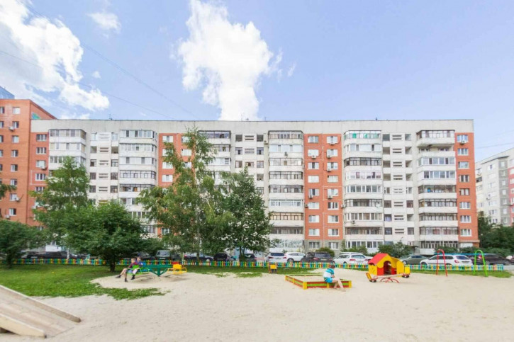 1-комн квартира Широтная, 104/3
