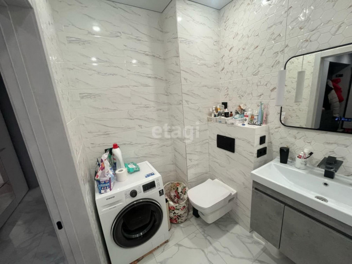 2-комн квартира Республики, 204/10