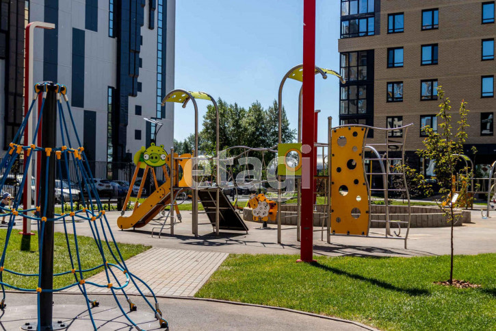 2-комн квартира Газовиков, 73