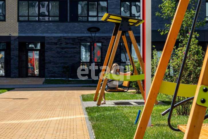 2-комн квартира Газовиков, 73
