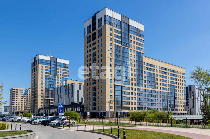 2-комн квартира Газовиков, 73