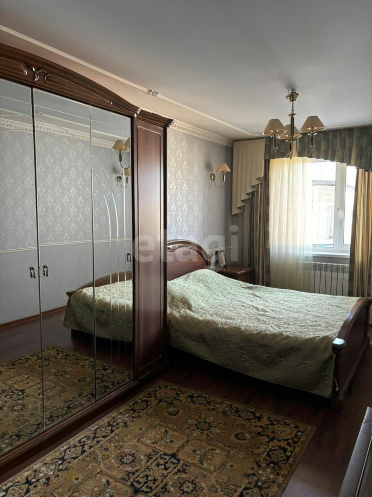 4-комн квартира Майский пр., 5