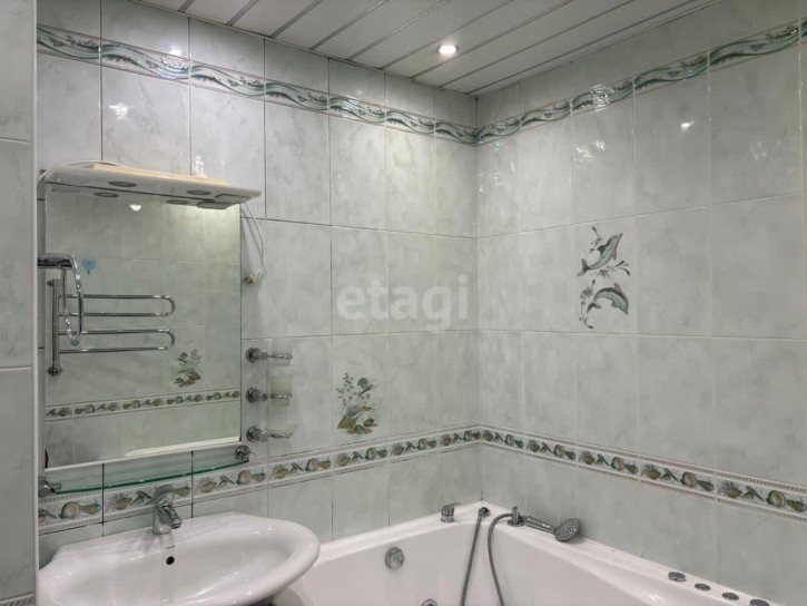 4-комн квартира Майский пр., 5