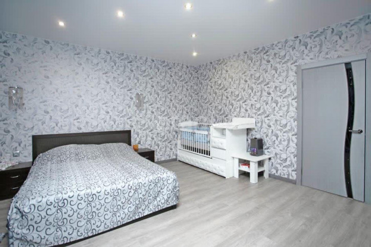 3-комн квартира Дружбы, 73