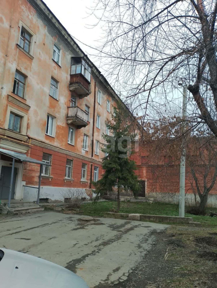 Комната Чайковского, 27